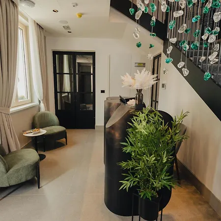 Flaneur Hotel 4*