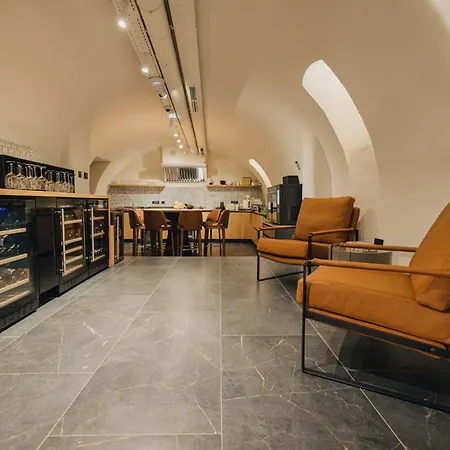 Flaneur 4*