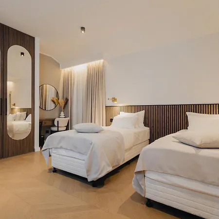 Flaneur 4*