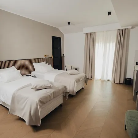 Flaneur 4*